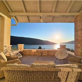 4 bedroom villa with pool and sea views, Kumbor, sleeps 8-10